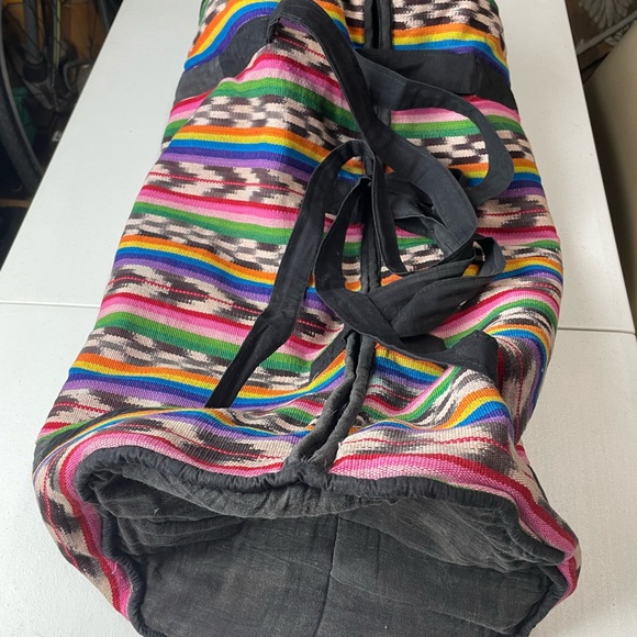 Peruvian Duffel Tote Handmade Normal Wear - Picture 2 of 10